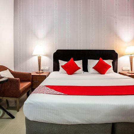 Oyo 104 Pegasus Hotel Сінгапур Екстер'єр фото